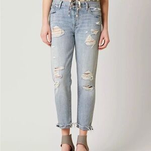Levi’s Sienna Slim Boyfriend light wash ripped jeans size 00/24